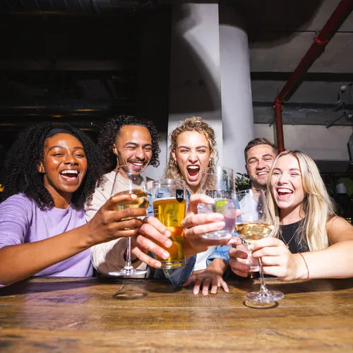 Doghouse Edinburgh Hotel - Image 4